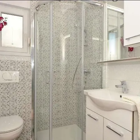 Apartamento A2 - Tg *